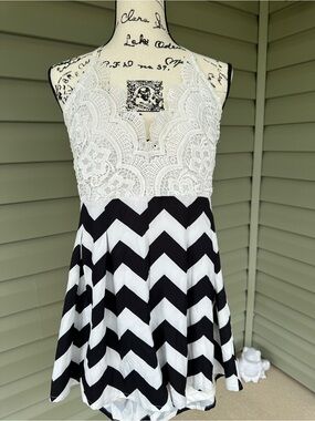 Moxeay Lace Halter Chevron Skater shorts romper Black & White size M so cute